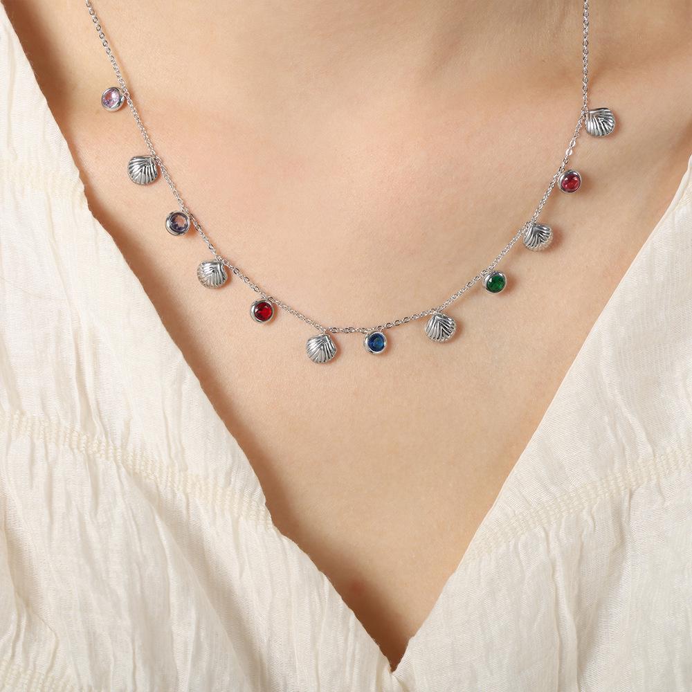 European & American Resort-Style Gold-Plated Titanium Necklace with Shell Zircon Pendant