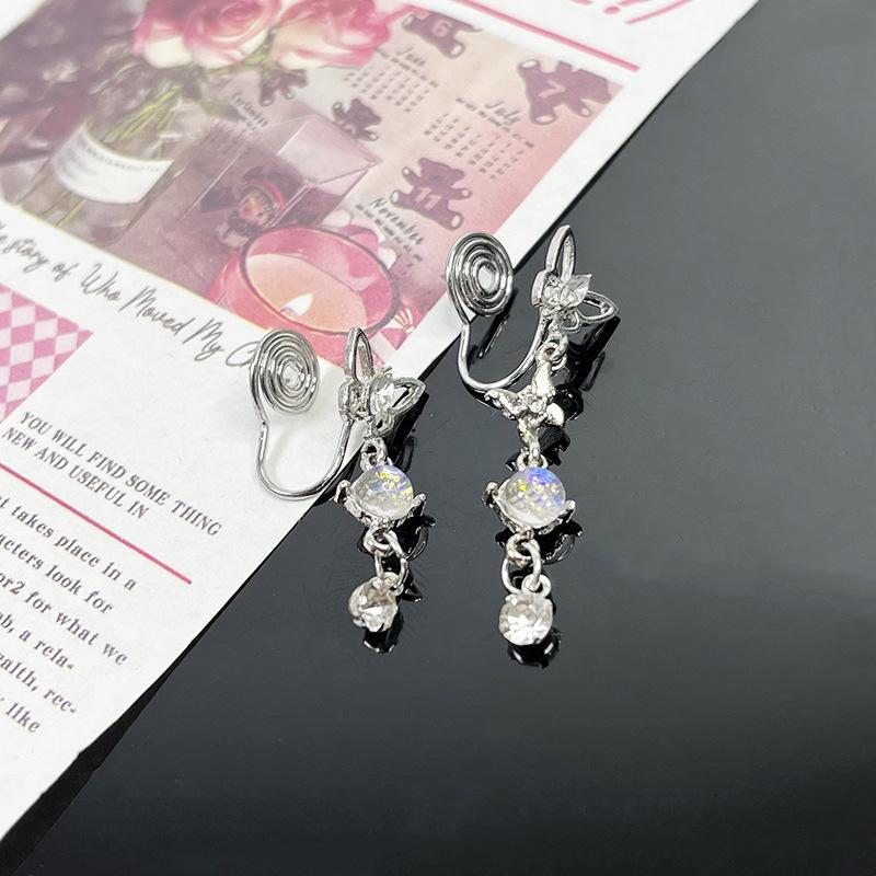 Korean Style Retro Pearl Ear Clip for Women - Mosquito Coil Holder, No Piercing, High-End, Fashionable and Versatile Luxury Earrings