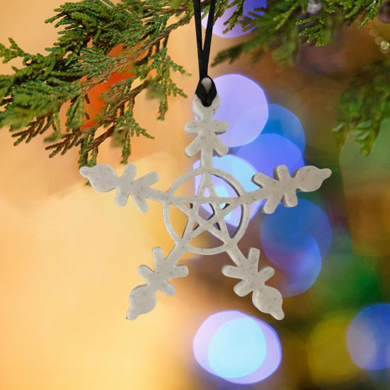 Skull Snowflake Ornament 3D Printed Gothic Snowflake Xmas Tree Hanging Decoration for Tree Window Holiday Decor