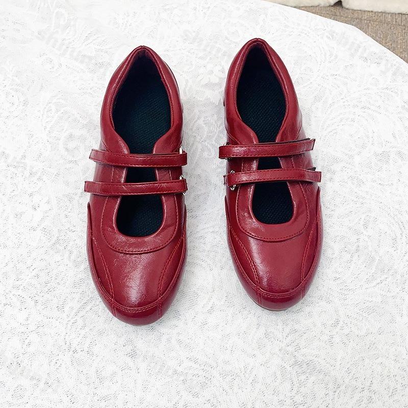 Damskie Baleriny 2026 Lato Jesień Sukienka Miękka Skóra Eleganckie Retro Okrągły Nosek Buty Mary Jane Buty Casualowe Outdoor