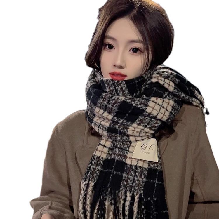 Retro Internet celebrity plaid scarf girls winter ins Korean version versatile warm long shawl dual-purpose student scarf