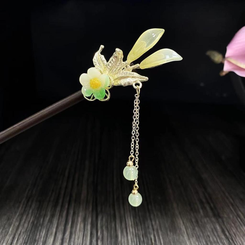 Luxury Flower Tassel Hairpin For Women Handmade Wooden Floral Hair Stick Hanfu Hair Accessories Vintage Elegant Girls Hairpins