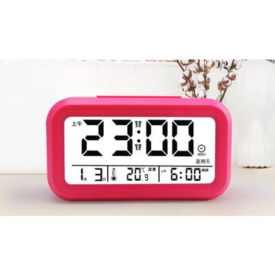 Die fünfte Generation des Smart Clock Report Uhr Student Alter Mann auf dem Nachttisch