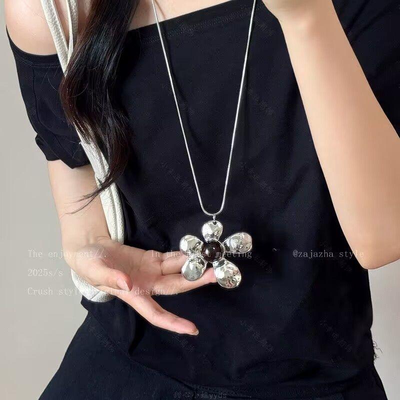 Silver Simple and Old Retro Starfish Pendant Necklace Women's Seaside Vacation Style High-end Long Sweater Chain Accessories