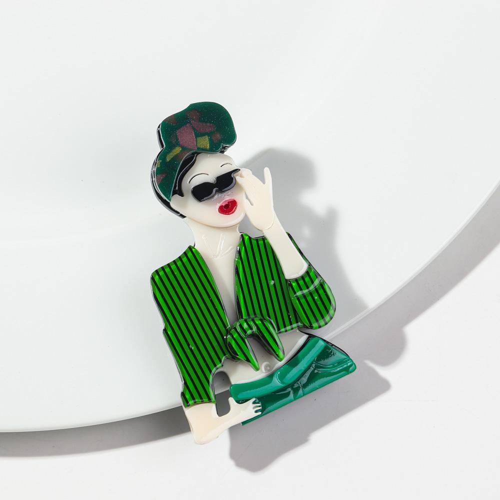 Vintage Sunglasses Lady Acrylic Brooches for Women New 3-Color Cartoon Fashion Girl Figure Badge Pins Jewelry Office Accessories