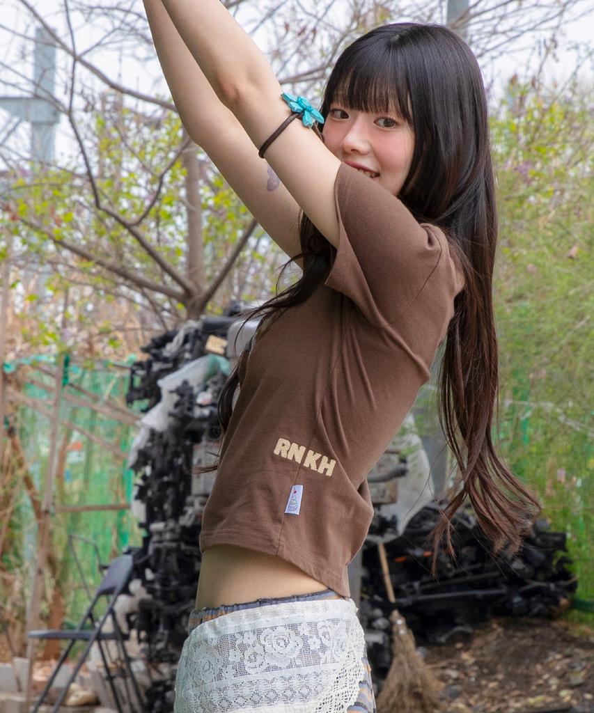 RuNaKi'Hu' Wxt073 Hoshiuta T-Shirt (Brown)