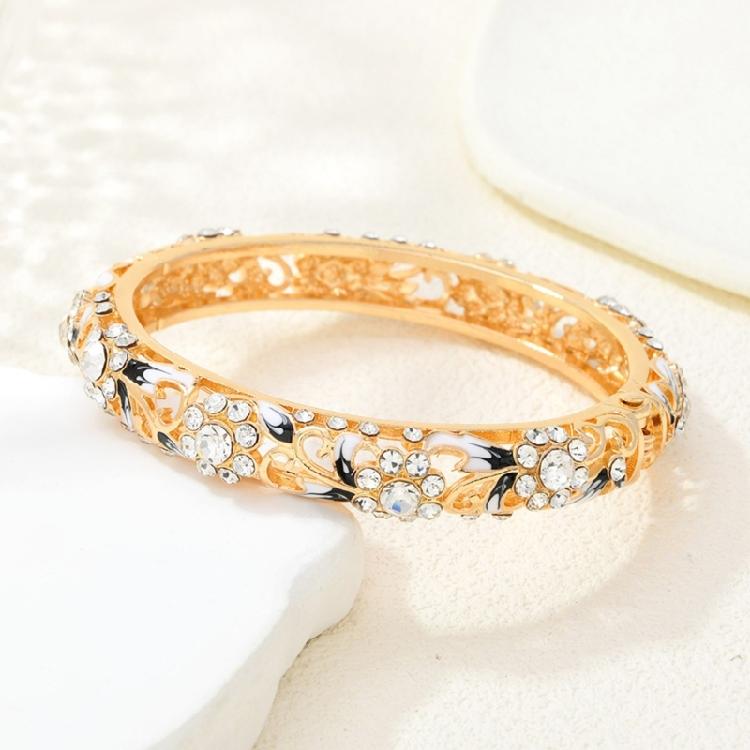 Romance Hollow Out Fish Tail Spring Bracelet Zinc Alloy Hand Chain with Brilliant Rhinestones Accent Assorted Color