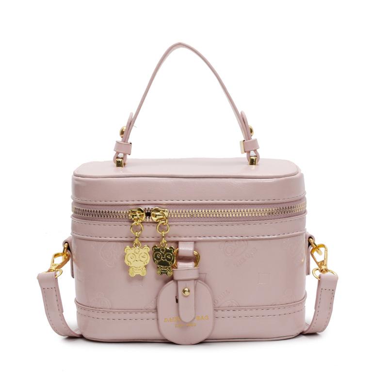 

Новый популярный темперамент этого года, чувство высокого класса, портативная сумка-коробка, повседневная, простая и универсальная, милая рельефная сумка через плечо. розовый