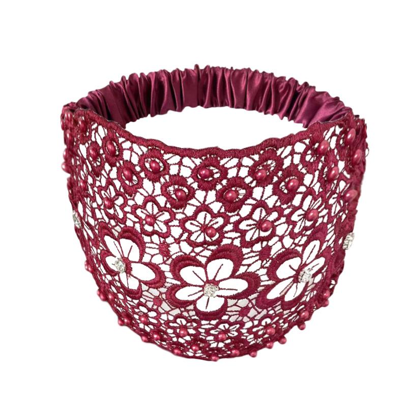 "New Style Plum Blossom Hollow Headband: Wide Edge with Nail Beads Douyin-Inspired White Hair Accessory for Women"