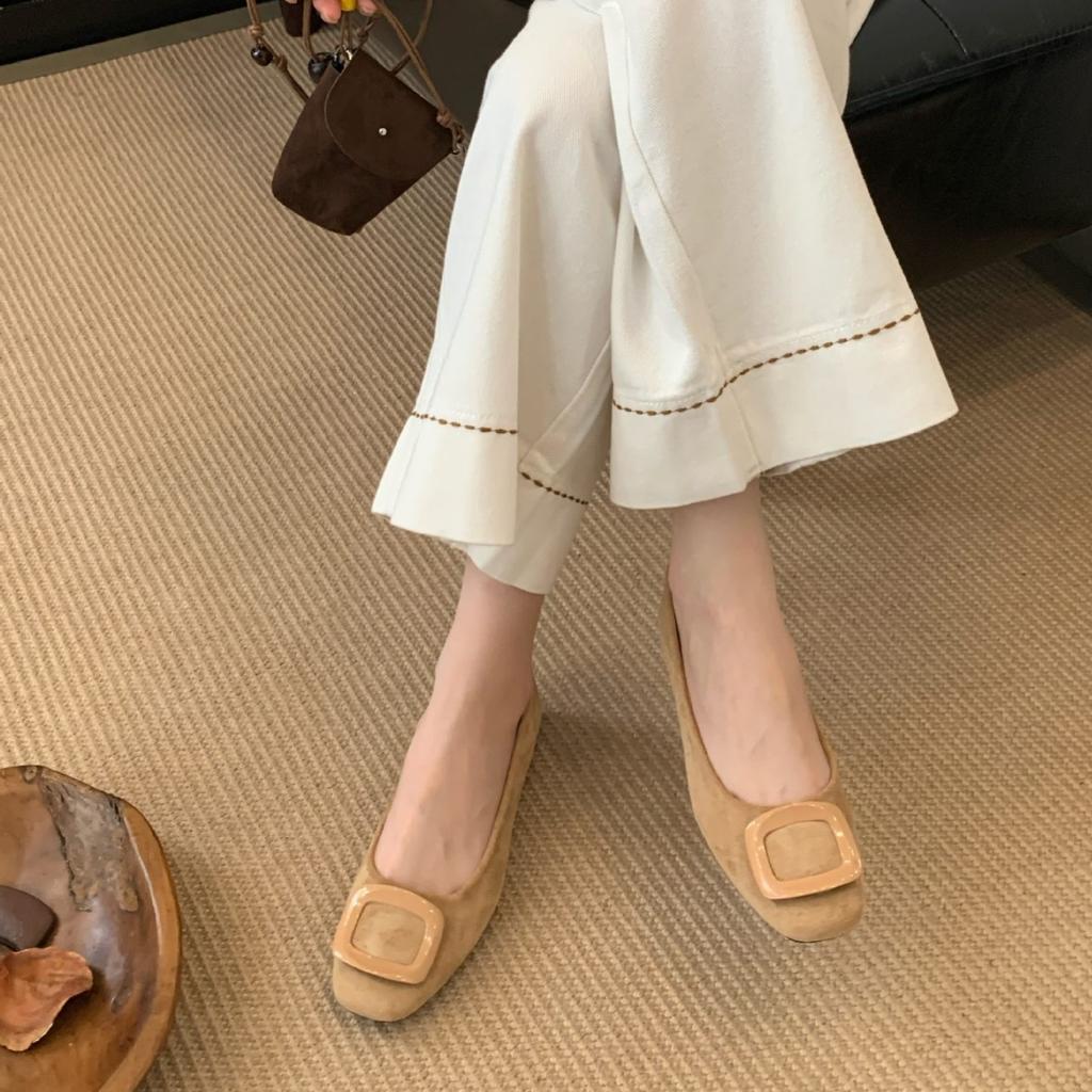 2025 autumn model square head temperament commuting niche does not collide with the model, does not tire the inner height of the foot, gentle Korean 