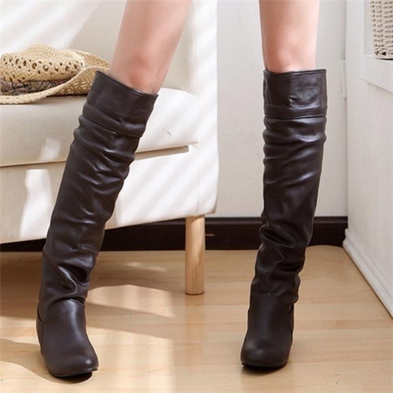 Stivali alti al ginocchio alla moda da donna in 3 colori Scarpe vintage in pelle PU britannica da donna Scarpe con stivali lunghi con fibbia retrò da donna con tacco basso