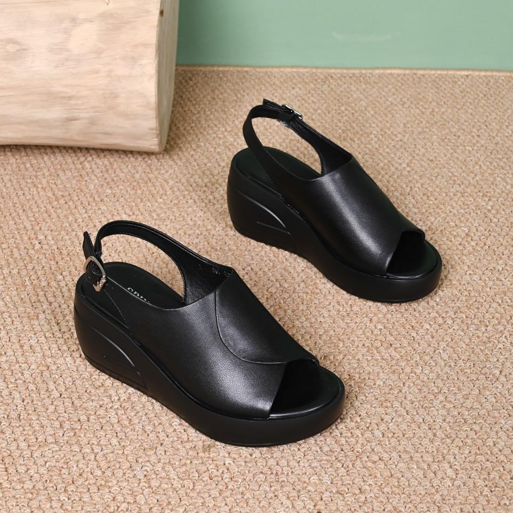 

Модные сандалии на танкетке, женские, с мягкой подошвой, летние, новые, на толстой подошве, туфли-маффины, с пряжкой на ремешке, универсальные, модные, с открытым носком 36 чёрный