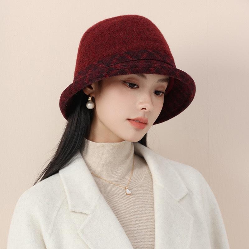 Season Hat Female Retro Foreign Style High Quality Bucket Hat Warm Mother Hat Show Washbasin Hat