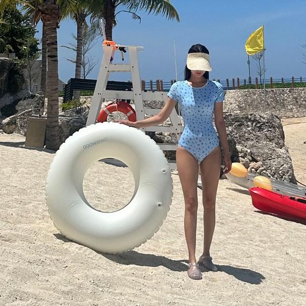 Adult Large Ocean Water Play Sentimental Tube, Solid Color Tube, Pink, 1 Piece, Korean Water Fun Items