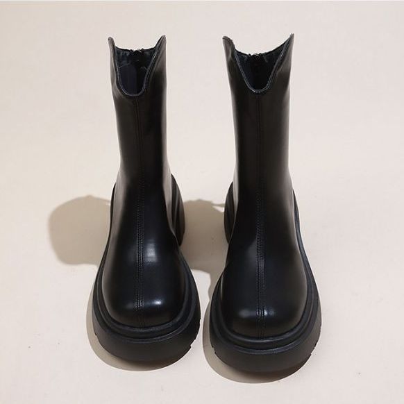 

Маленькие мартины на толстой подошве с увеличением высоты женские 2025 новые ботинки в британском стиле тонкие короткие ботинки толстый каблук молния сзади ботинки-локомотивы 40