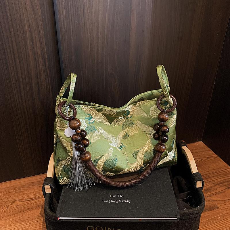 Fashion Chinese Retro Style Embroidered National Style Shoulder Bags Tassel Decoration New Women'S Handbags