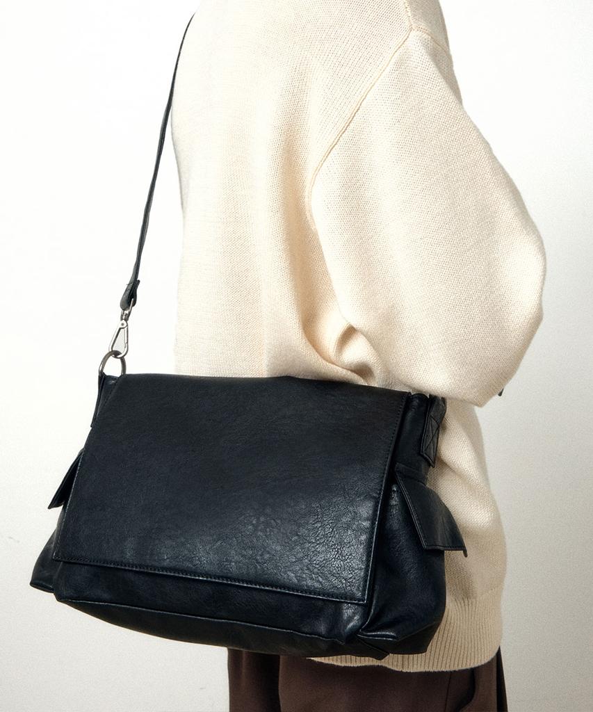 Maison Mined Crack Leather Cross Bag Black