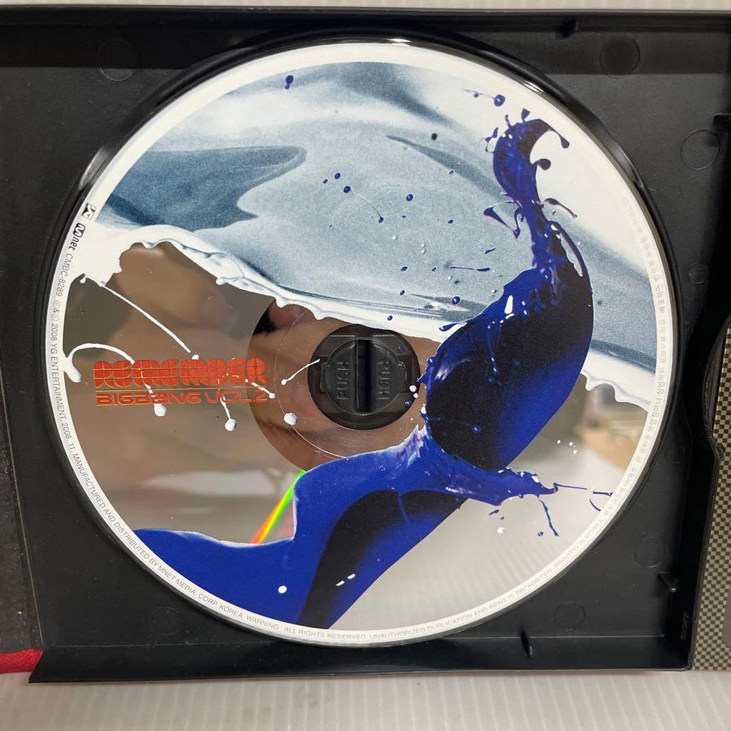 [USED] BIGBANG "REMEMBER VOL.2" with sticker