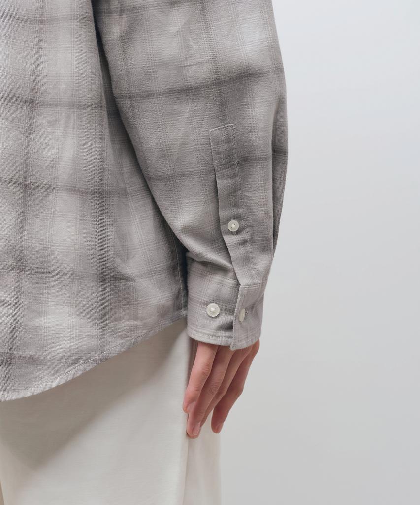 MUSINSA STANDARD Relaxed Ombre Check Shirt 3 [Dusty Beige/Grey]