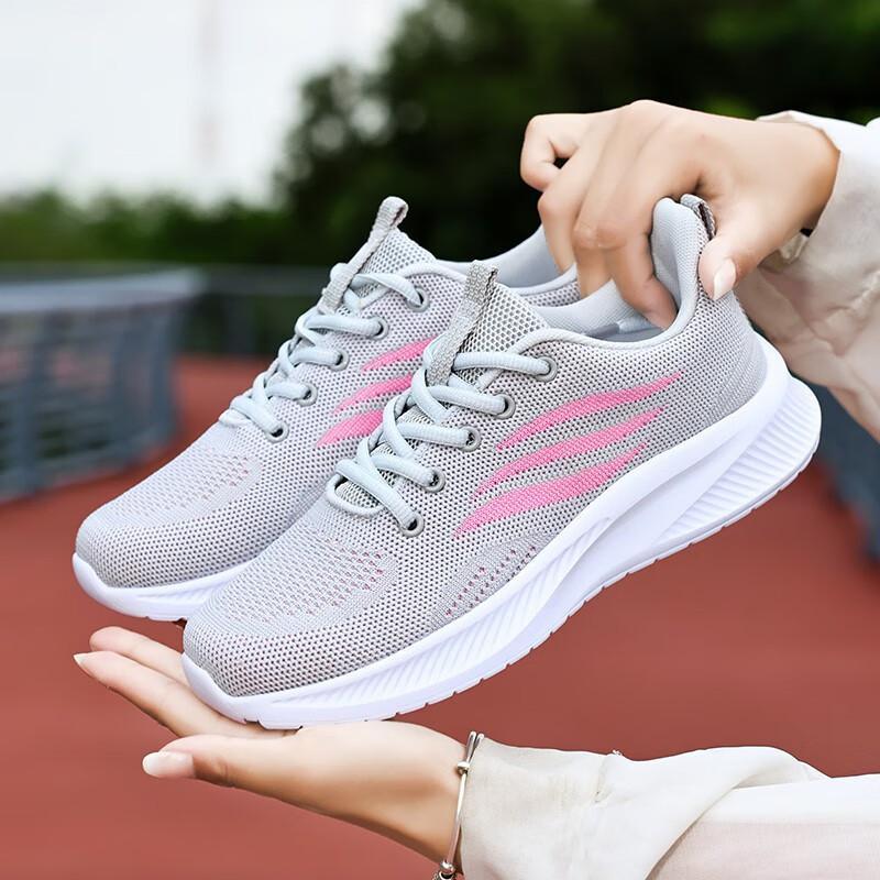 Outdoor casual sports shoes women's 2025 new spring and summer mesh breathable lightweight soft sole shock-absorbing casual shoes running shoes