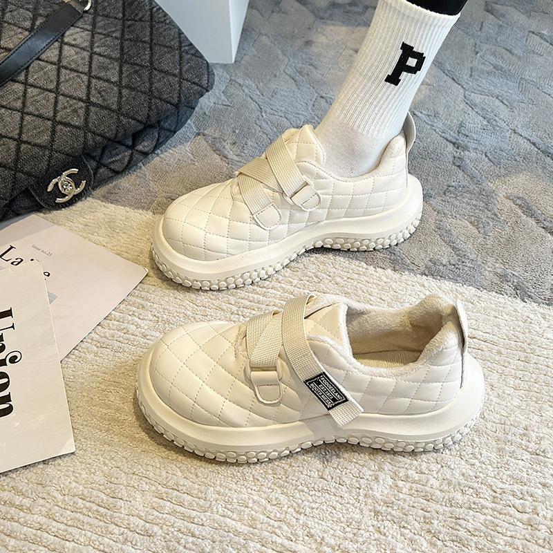 Winter fluffy shoes women's winter new fashion versatile velvet bean warm cotton shoes