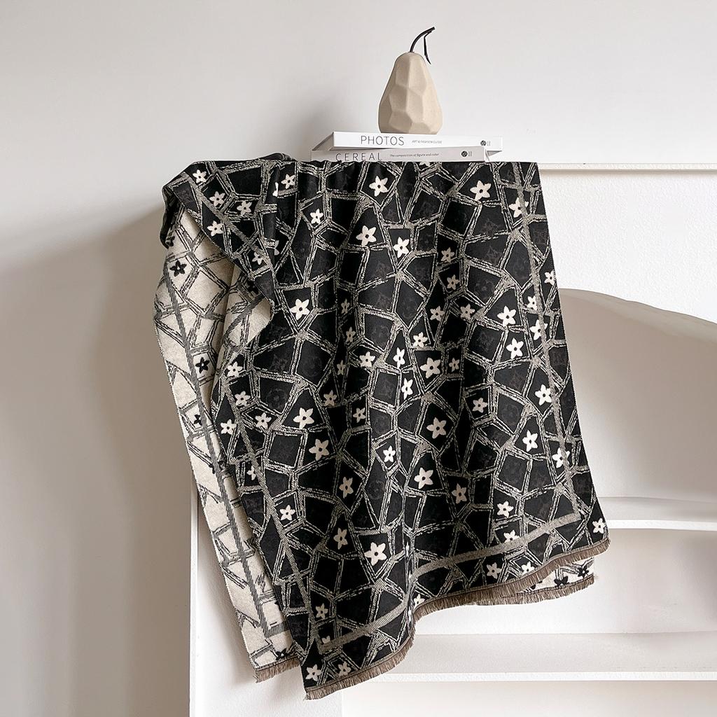 Women Fashion Floral Poncho Imitation Cashmere Winter Warm Scarves Shawl Wrap Thick Pashmina Blanket Soft Female Accessory Scarf