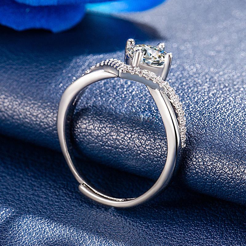 Princess Crown 1-Carat Simulated Moissanite Diamond Ring with Round Band - Elegant Little Fragrance Style.