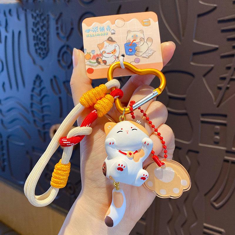 Tail Wagging Cat Keychain Cartoon Kitten Resin Pendant Cute Girl Bag Accessories Student Schoolbag Key Chain Ring Pendant