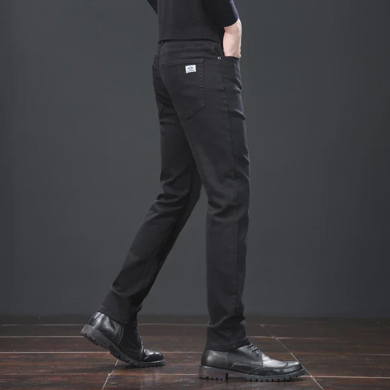 Men's Black Elastic Jeans - Comfortable, Stylish, Straight-Leg Pants for Autumn and Winter.