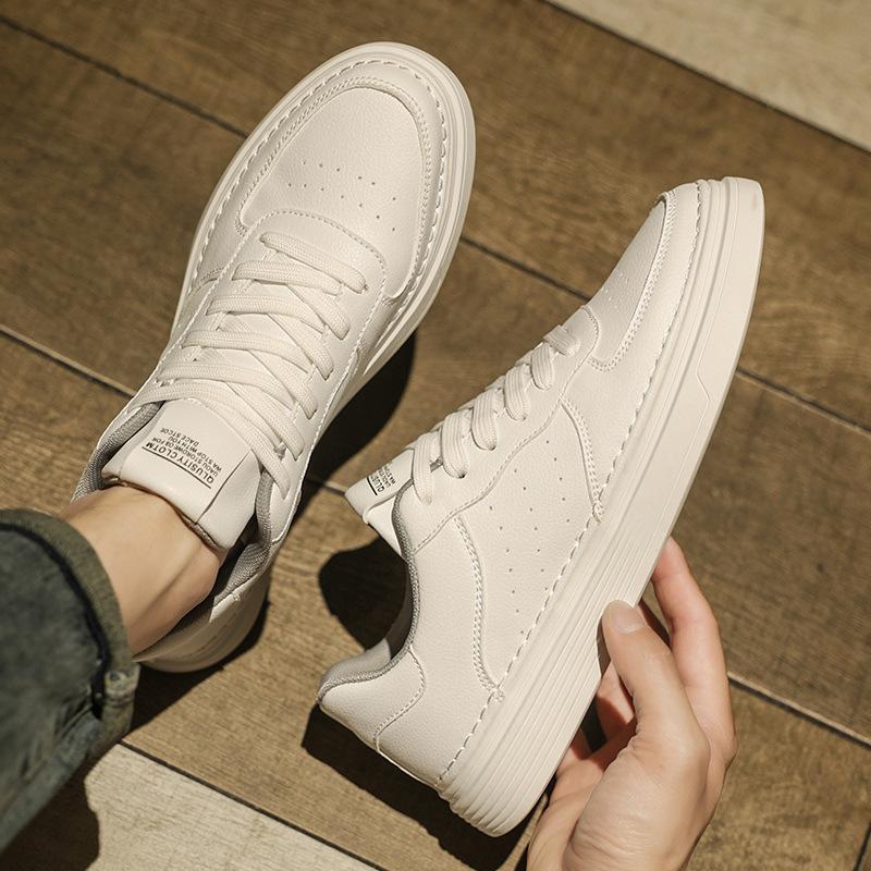 Korean Version of Trendy Sports Board Shoes Fashion Casual Men's Simple White Shoes Four Seasons Low-top Outer Wear Lace-up Student Shoes