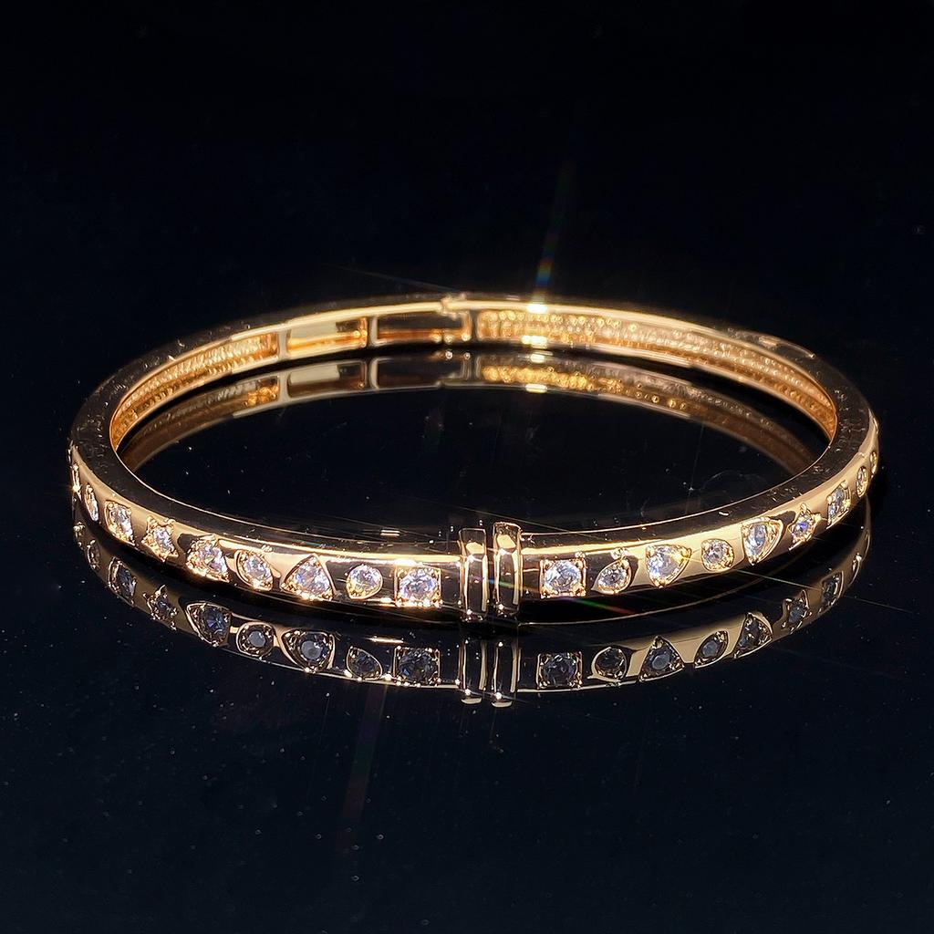 Classic Retro Light Luxury Micro-paved Zircon Women's Fashionable Simple Bracelet