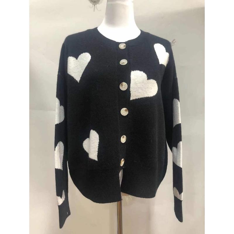 Autumn and Winter Fashion Knitwear Single Breasted Love Pattern Women's Sweaters
