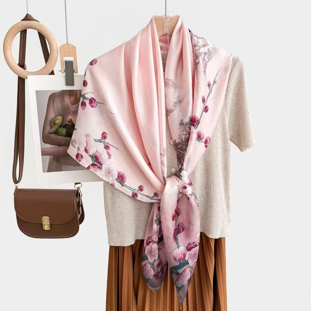 New fashion 111 mulberry silk silk scarf, women's Spring Festival gift for elders to keep warm 111 silk collection