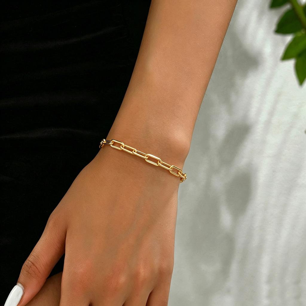 Hot-selling European and American style bracelets, geometric fashion simple paperclip design jewelry versatile niche jewelry