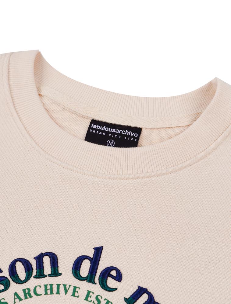 LA MAISON STUDIO Women'S Crop Circle Logo Embossed Le Lis Heavy Terry Sweatshirt Cream Navy (Fcd3Ts701W)