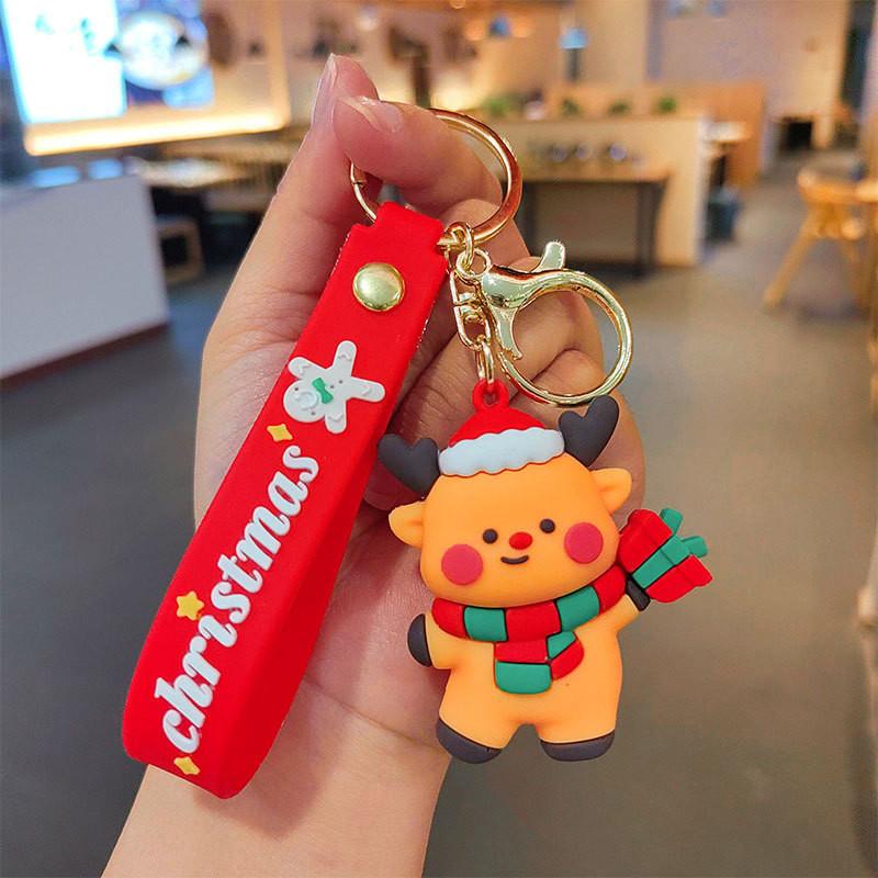 Adorable Cartoon Silicone Keychain Trinket Cute Cat Wolf Keyring For Gifting