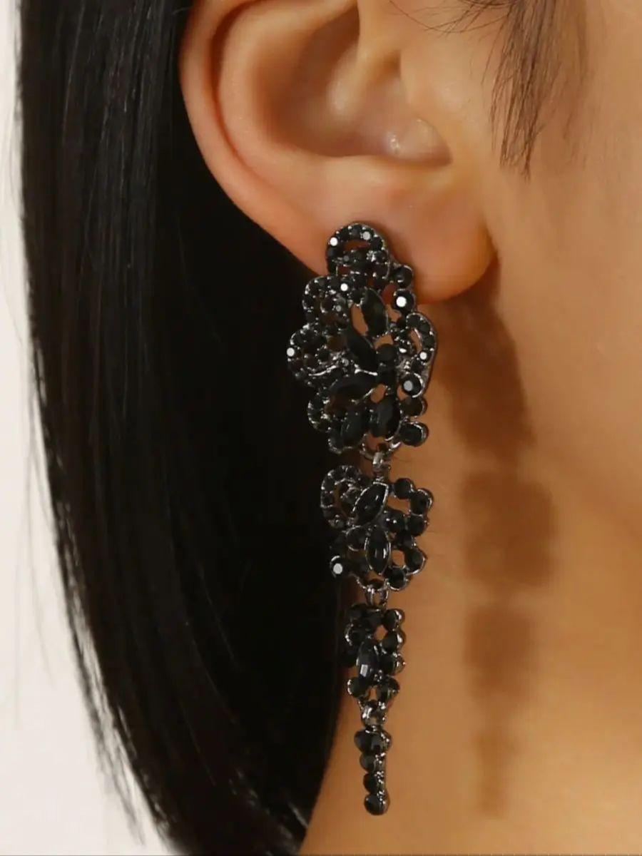 Cross border new e-commerce fashion temperament simple casual style metal flower personalized earrings Yiwu jewelry women