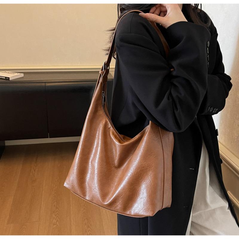 Retro bag women's large-capacity new autumn and winter versatile simple shoulder messenger bag casual tote bag