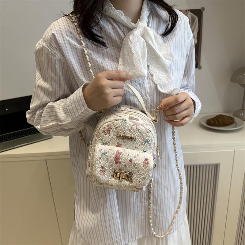 Rabbit Pattern Pu Crossbody Bag With Chain Strap For Daily Use And Fashion Accessory