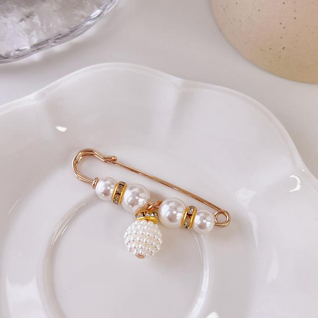 Pin Brooch Set Big Beads Stylish Stylish Clothing Brooches Pearl Lapel Pin Sweater Dress Pin Brooch Pins Badge Women Buckle AccessoriesFashion Jewelry