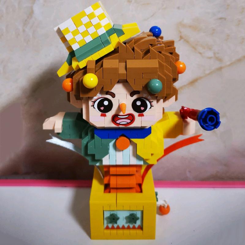 LOZ 8920 Amusement Park Surprise Spring Clown Joker Horn Doll Model Mini Diamond Blocks Bricks Building Toy For Children No Box
