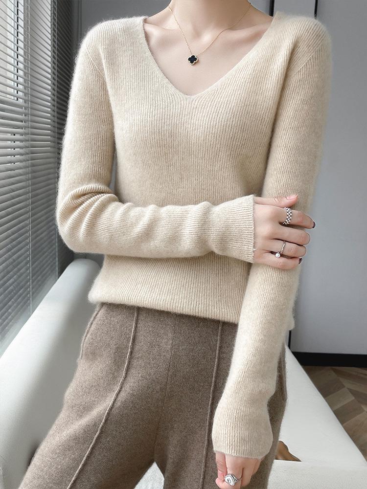 Women's 2023 Pure Wool Knit Sweater – Collar Base Layer, Solid Color, V-Neck Pullover for Autumn/Winter.