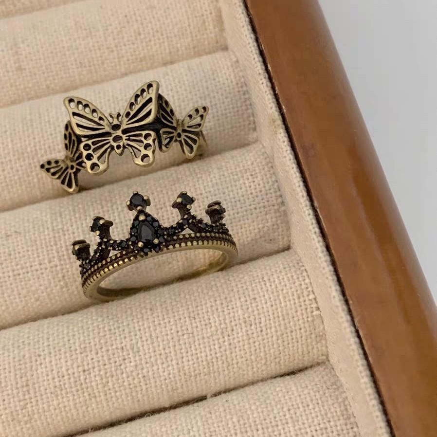 Retro Hollow Metal Butterfly Ring Women's Light Luxury Niche High-end Crown Open Index Finger Ring