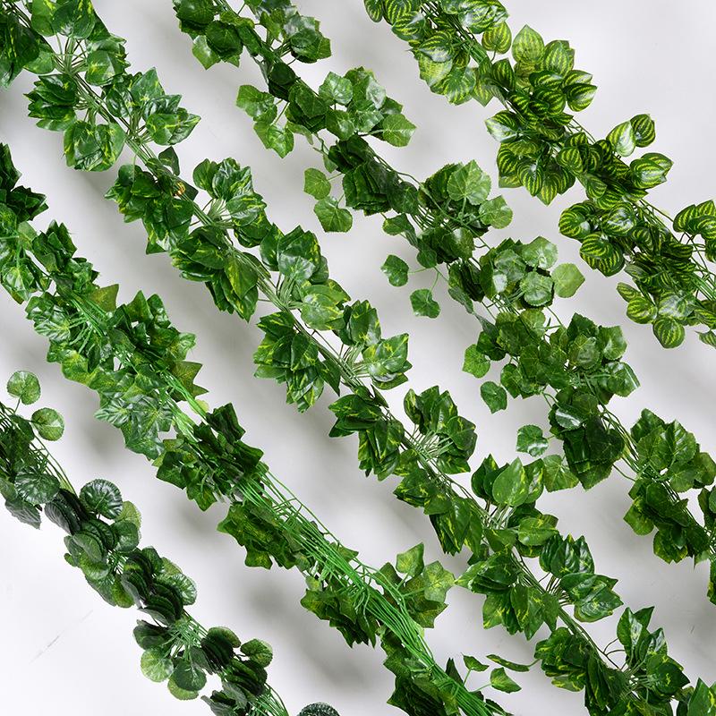 Artificial Rattan Creeping Fig, Pothos & Ivy Vine Decoration