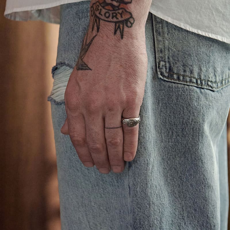 ODDCOLLET Tears Eye Signet Ring