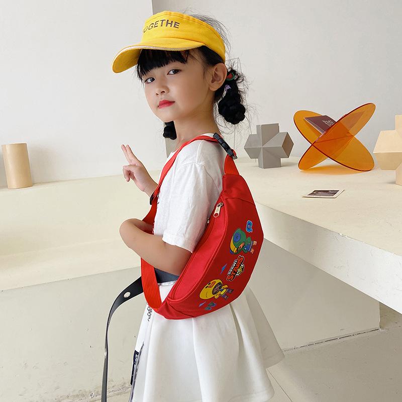 Cartoon Cute Children's Fanny Pack, Male and Female Babies, Fashionable One-shoulder Messenger Bag, Trendy Children's Robot Children's Breast Bag