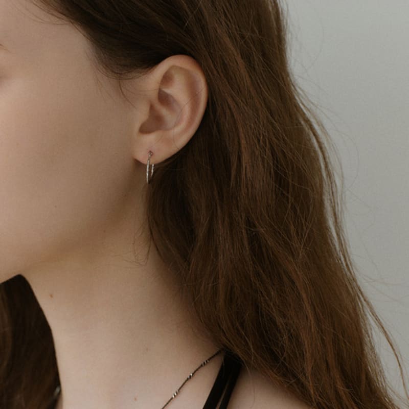 NORMALLEE [White Gold] Cutting Hoop Earrings (S)