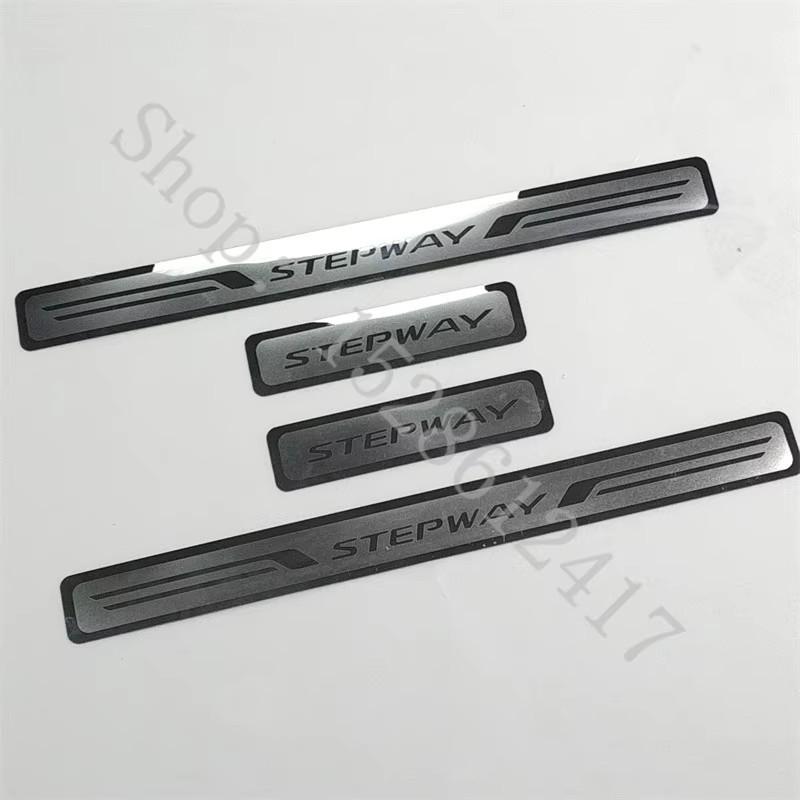Per Dacia Sandero 2 Stepway 2013~2024 Accessori Auto Soglie delle porte Battitacco Protezione soglie Adesivi per auto Pedale di Benvenuto