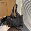 Large-capacity Tote Bag - Versatile Retro-style Single-shoulder Bag for Daily Commuting and Fashionable Handbag