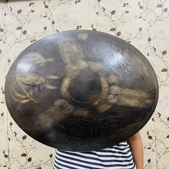 Wonder Women Shield, Iron Cast Shield, Eatching Shield, Larp Medieval Shield